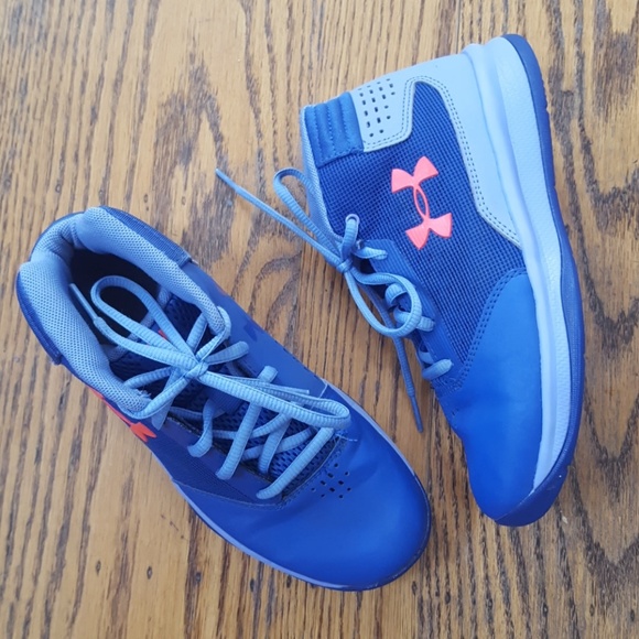 girls under armour high tops